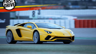 The 2017 Lamborghini Aventador S Will Make You An Instagram God With 740 HP<em></em>